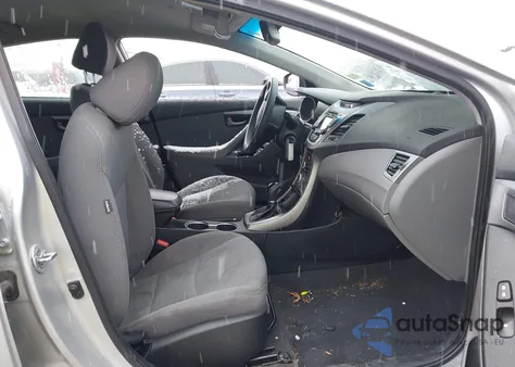 2015 Hyundai Elantra Se/Sport/Limited z USA, uszkodzony, nr VIN 5NPDH4AE0FH601397